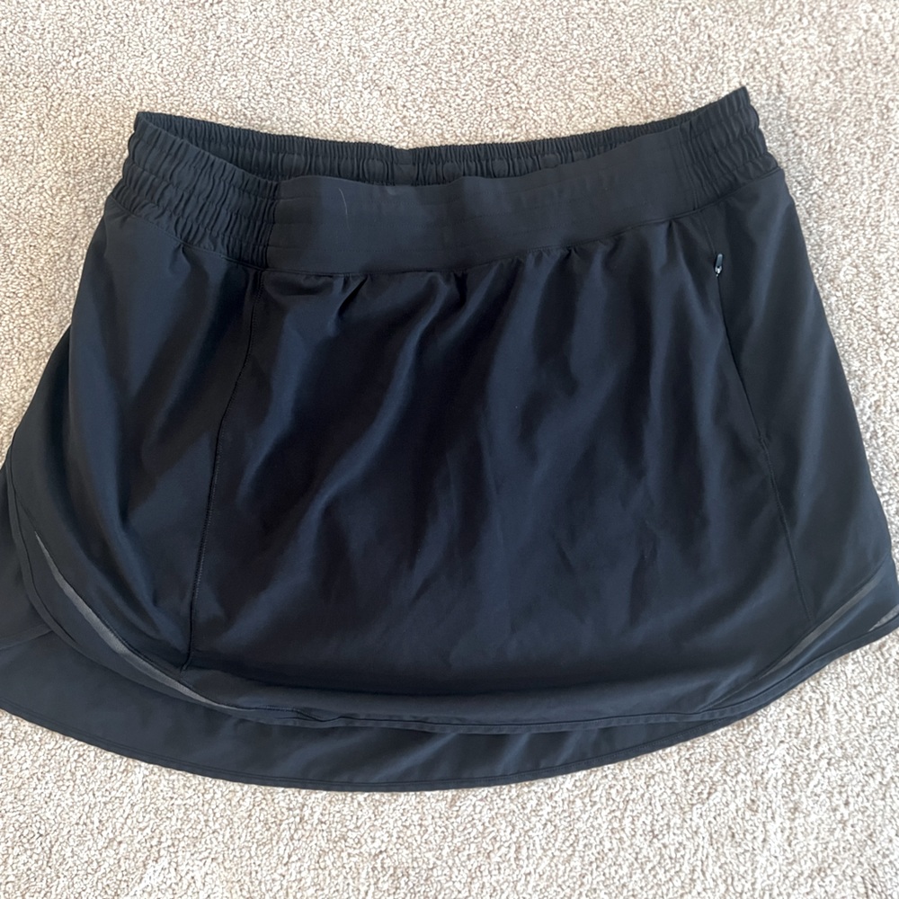 EUC Lululemon Hotty Hot Skirt II Black Womens Size 14